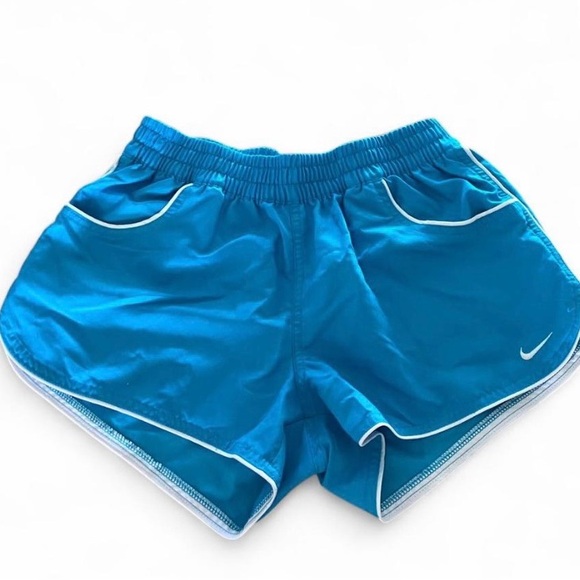 Nike Women's Set of 4 Dri-Fit Athletic Shorts Size Small - Picture 6 of 6